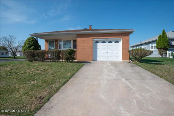 Property Slideshow image 2 of 31 | 57 liberta dr, Toms River, NJ, 08757