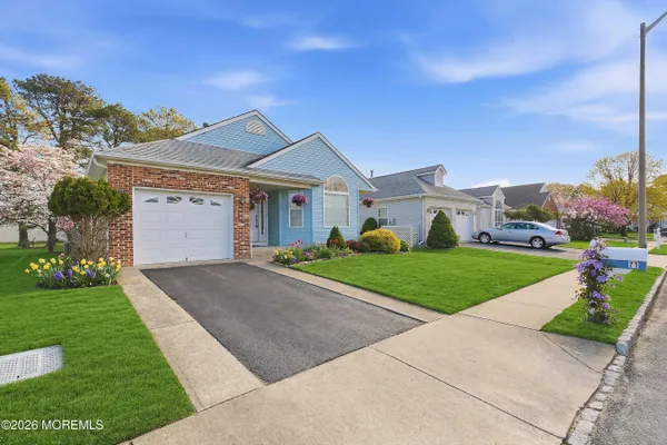 Property Slideshow image 2 of 45 | 71 winterton dr, Toms River, NJ, 08757