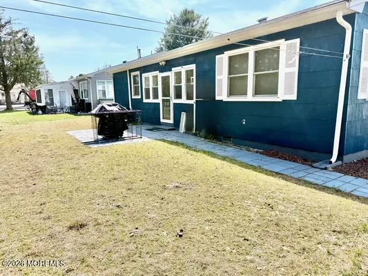 Property Slideshow image 2 of 20 | 4 rutland dr, Toms River, NJ, 08757