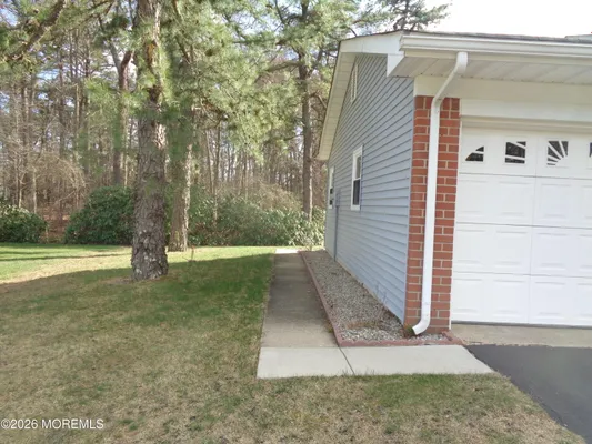 Property Slideshow image 2 of 22 | 4 bowie dr, Whiting, NJ, 08759