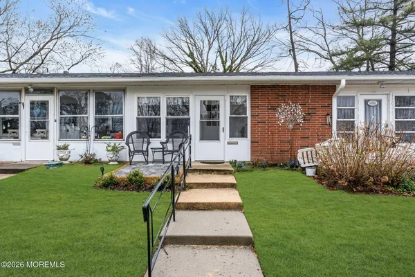 Property Slideshow image 2 of 25 | 108 edinburgh ln c, Lakewood, NJ, 08701