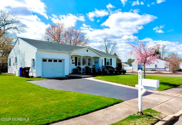 Property Slideshow image 2 of 26 | 51 eton rd, Toms River, NJ, 08757