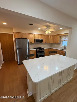 Property Slideshow image 3 of 63 | 28 caldwell dr, Toms River, NJ, 08757