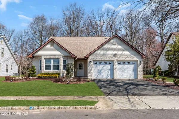 Property Slideshow image 2 of 40 | 108 murray hill ter, Marlboro, NJ, 07746