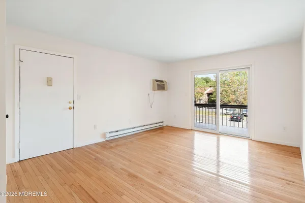 Property Slideshow image 3 of 36 | 154 cross slope ct g, Manalapan, NJ, 07726