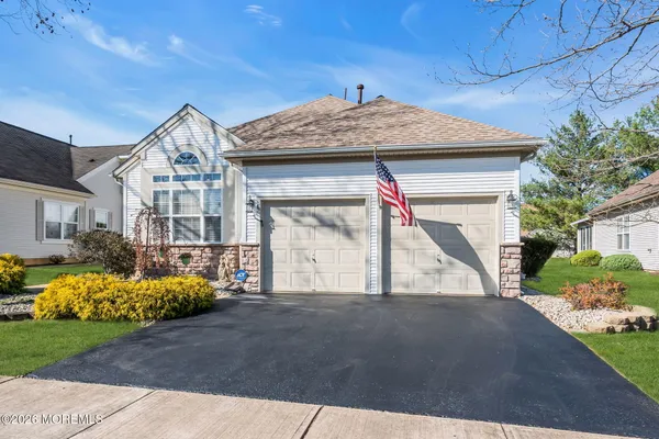 Property Slideshow image 3 of 63 | 14 tuscany cir, Manchester, NJ, 08759