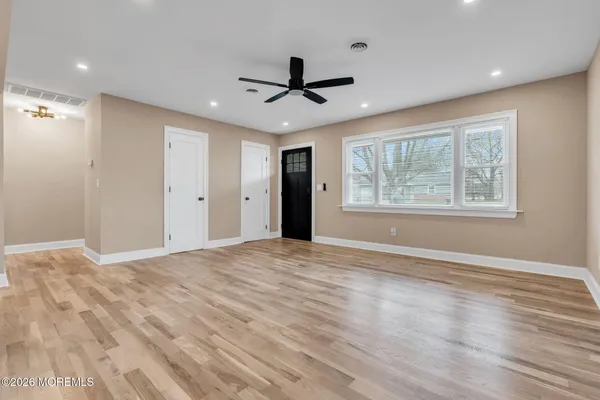 Property Slideshow image 3 of 18 | 77 brakenbury dr, Toms River, NJ, 08757