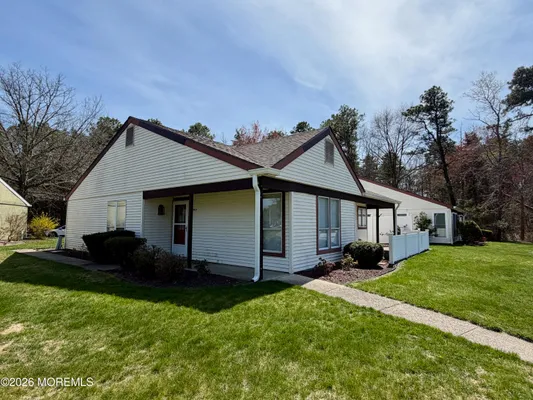 Property Slideshow image 2 of 21 | 681a huntington dr, Manchester, NJ, 08759