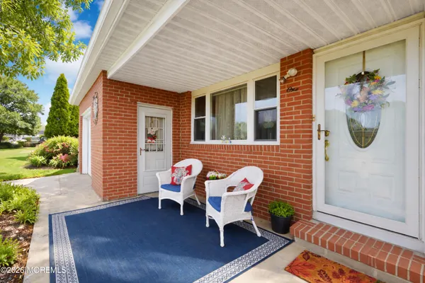 Property Slideshow image 3 of 28 | 1 miramar ct, Toms River, NJ, 08757