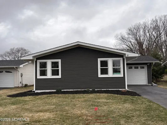 Property Slideshow image 2 of 26 | 91 clay cir, Brick, NJ, 08724