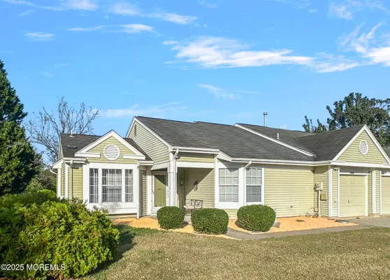 Property Slideshow image 2 of 32 | 1057a buckingham dr, Manchester, NJ, 08759