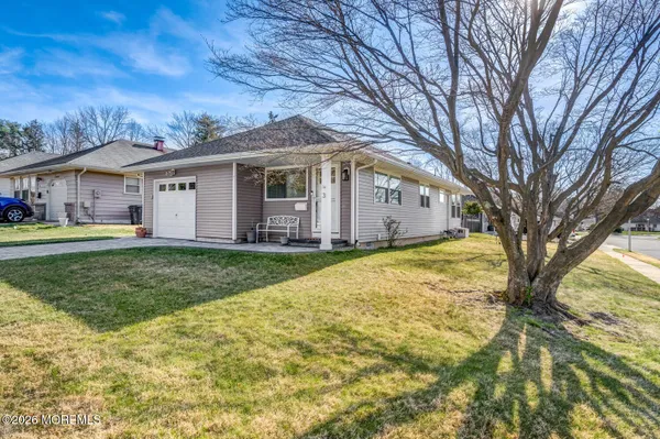 Property Slideshow image 3 of 26 | 3 mount katadin dr, Toms River, NJ, 08753