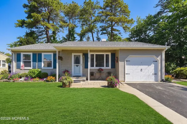 Property Slideshow image 2 of 41 | 8 hummingbird ln, Whiting, NJ, 08759