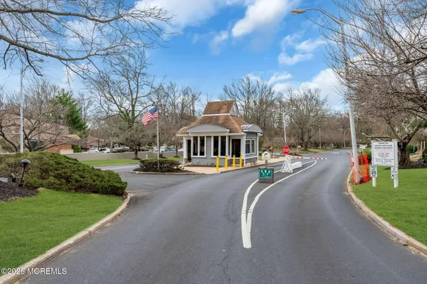 Property Slideshow image 3 of 20 | 8 manchester ct, Red Bank, NJ, 07701