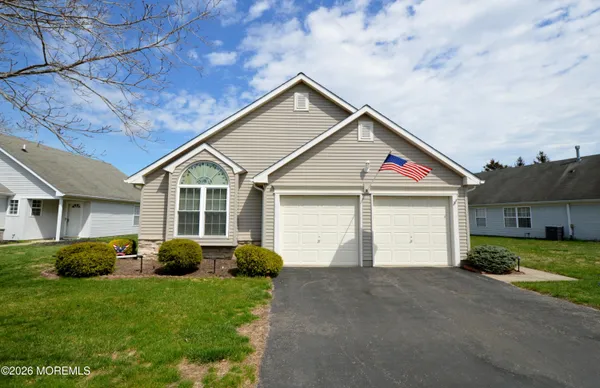 Property Slideshow image 2 of 64 | 2426 crisfield st, Toms River, NJ, 08755