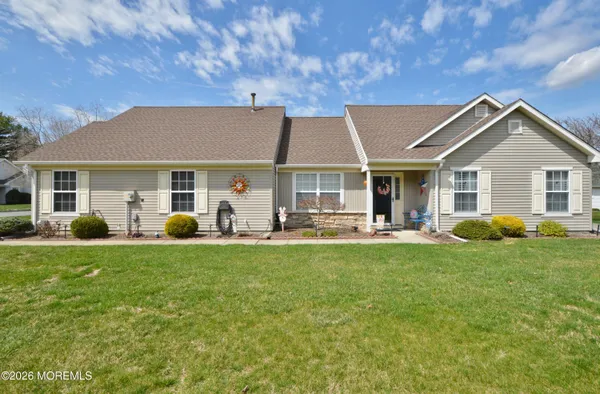 Property Slideshow image 3 of 64 | 2426 crisfield st, Toms River, NJ, 08755