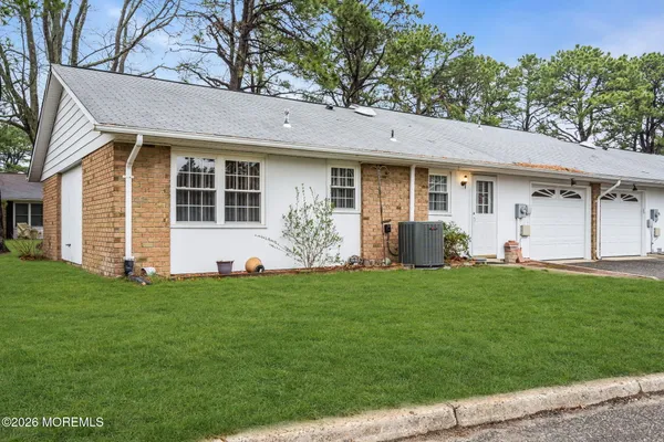Property Slideshow image 2 of 29 | 29 edinburgh dr d, Manchester, NJ, 08759