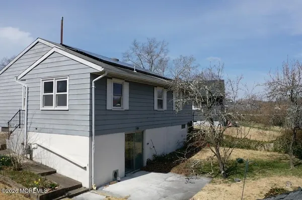 Property Slideshow image 2 of 3 | 39 coral bell holw holw, Toms River, NJ, 08755