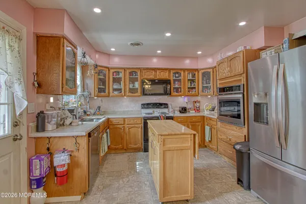 Property Slideshow image 2 of 16 | 2 amherst rd a, Whiting, NJ, 08759