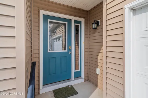 Property Slideshow image 3 of 27 | 18 innsbruck dr, Toms River, NJ, 08757