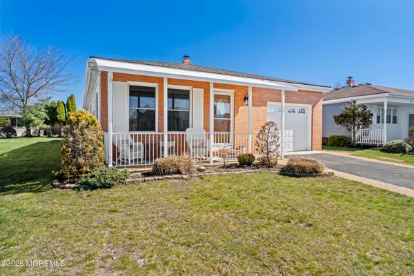 Property Slideshow image 2 of 27 | 13 greenville ct, Toms River, NJ, 08757