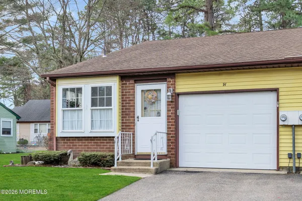 Property Slideshow image 2 of 31 | 7a greenwood ln, Whiting, NJ, 08759