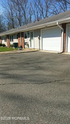 Property Slideshow image 2 of 16 | 280b kingston ct 2001, Lakewood, NJ, 08701