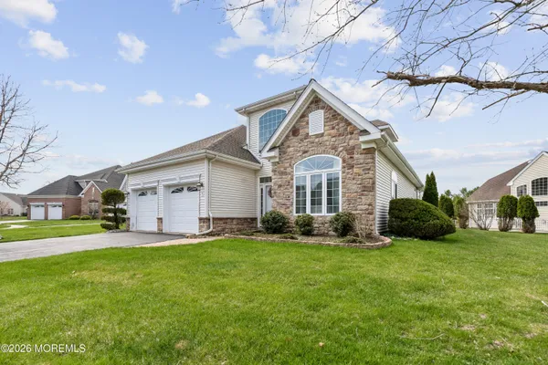 Property Slideshow image 2 of 25 | 3 weymouth ct, Barnegat, NJ, 08005