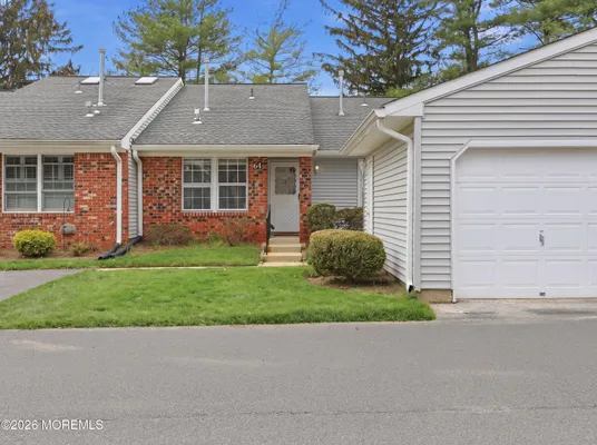 Property Slideshow image 3 of 32 | 64 boxwood ter, Red Bank, NJ, 07701