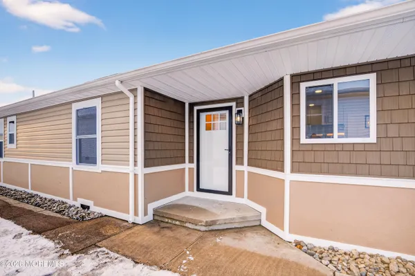 Property Slideshow image 3 of 33 | 199 canterbury ln, Toms River, NJ, 08757