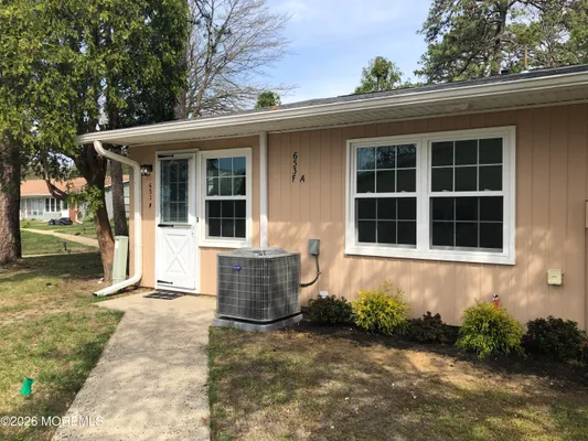 Property Slideshow image 3 of 35 | 653f plymouth dr, Lakewood, NJ, 08701