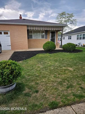 Property Slideshow image 2 of 17 | 7 saint eustatius st, Toms River, NJ, 08757