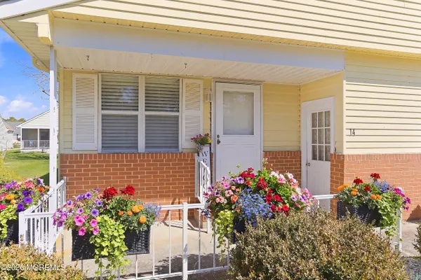 Property Slideshow image 2 of 51 | 14 woodstock dr, Toms River, NJ, 08757