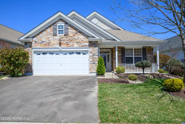 Property Slideshow image 2 of 32 | 33 cromwell ln, Jackson, NJ, 08527