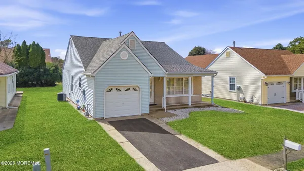 Property Slideshow image 2 of 66 | 96 narberth way, Toms River, NJ, 08757