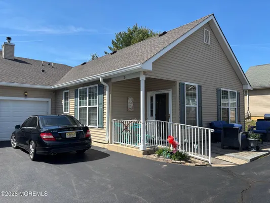 Property Slideshow image 2 of 62 | 20 winkle ct, Whiting, NJ, 08759