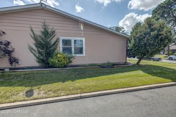 Property Slideshow image 2 of 15 | 670a new castle ct, Lakewood, NJ, 08701