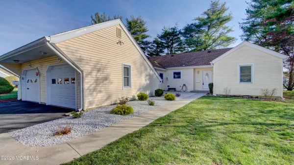 Property Slideshow image 3 of 39 | 10 zacatin rd b, Freehold, NJ, 07728