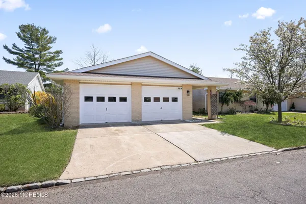 Property Slideshow image 2 of 33 | 701 croydon rd a, Monroe, NJ, 08831