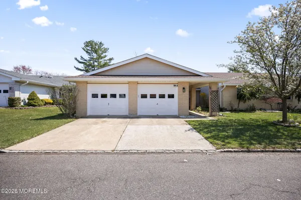 Property Slideshow image 3 of 33 | 701 croydon rd a, Monroe, NJ, 08831