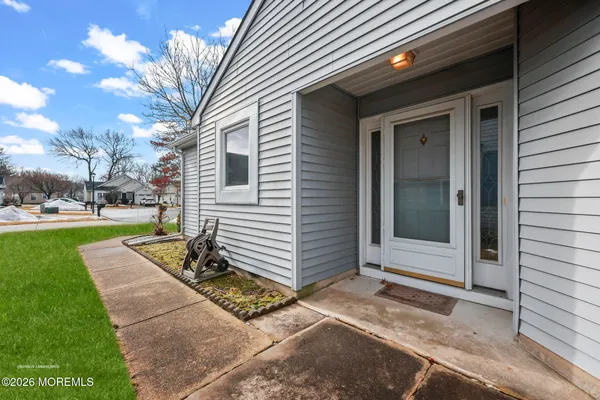 Property Slideshow image 2 of 37 | 14 stewart ct, Jackson, NJ, 08527