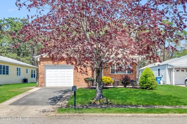 Property Slideshow image 3 of 40 | 85 troumaka st, Toms River, NJ, 08757