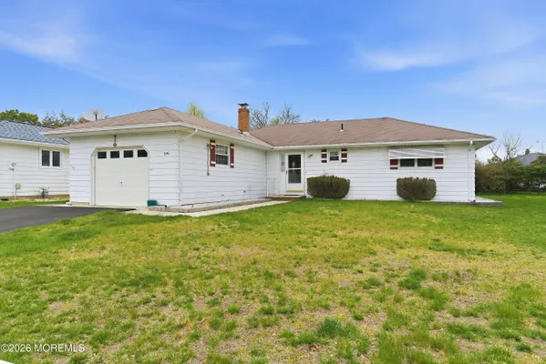 Property Slideshow image 3 of 29 | 246 barbados dr, Toms River, NJ, 08757