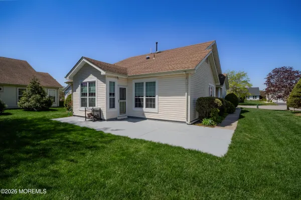 Property Slideshow image 3 of 51 | 3 starfish ct, Bayville, NJ, 08721