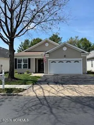 Property Slideshow image 2 of 39 | 74 huntington dr, Jackson, NJ, 08527