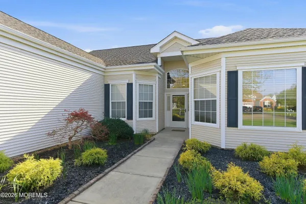 Property Slideshow image 3 of 40 | 2601 lantern light way, Wall, NJ, 08736
