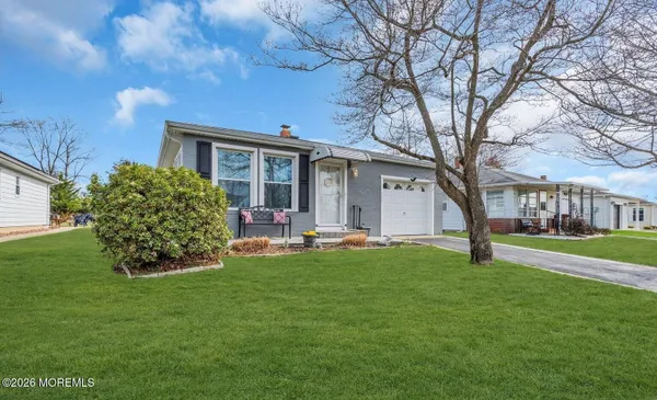 Property Slideshow image 2 of 28 | 175 liberta dr, Toms River, NJ, 08757