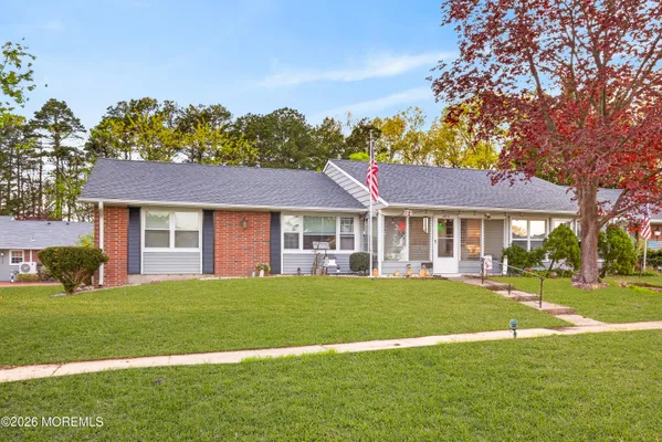 Property Slideshow image 2 of 28 | 569a sheffield ct, Lakewood, NJ, 08701