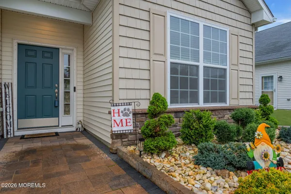 Property Slideshow image 2 of 53 | 61 woodview dr, Whiting, NJ, 08759