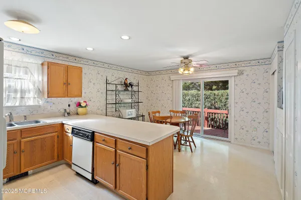 Property Slideshow image 2 of 27 | 401 lily ct 1, Whiting, NJ, 08759